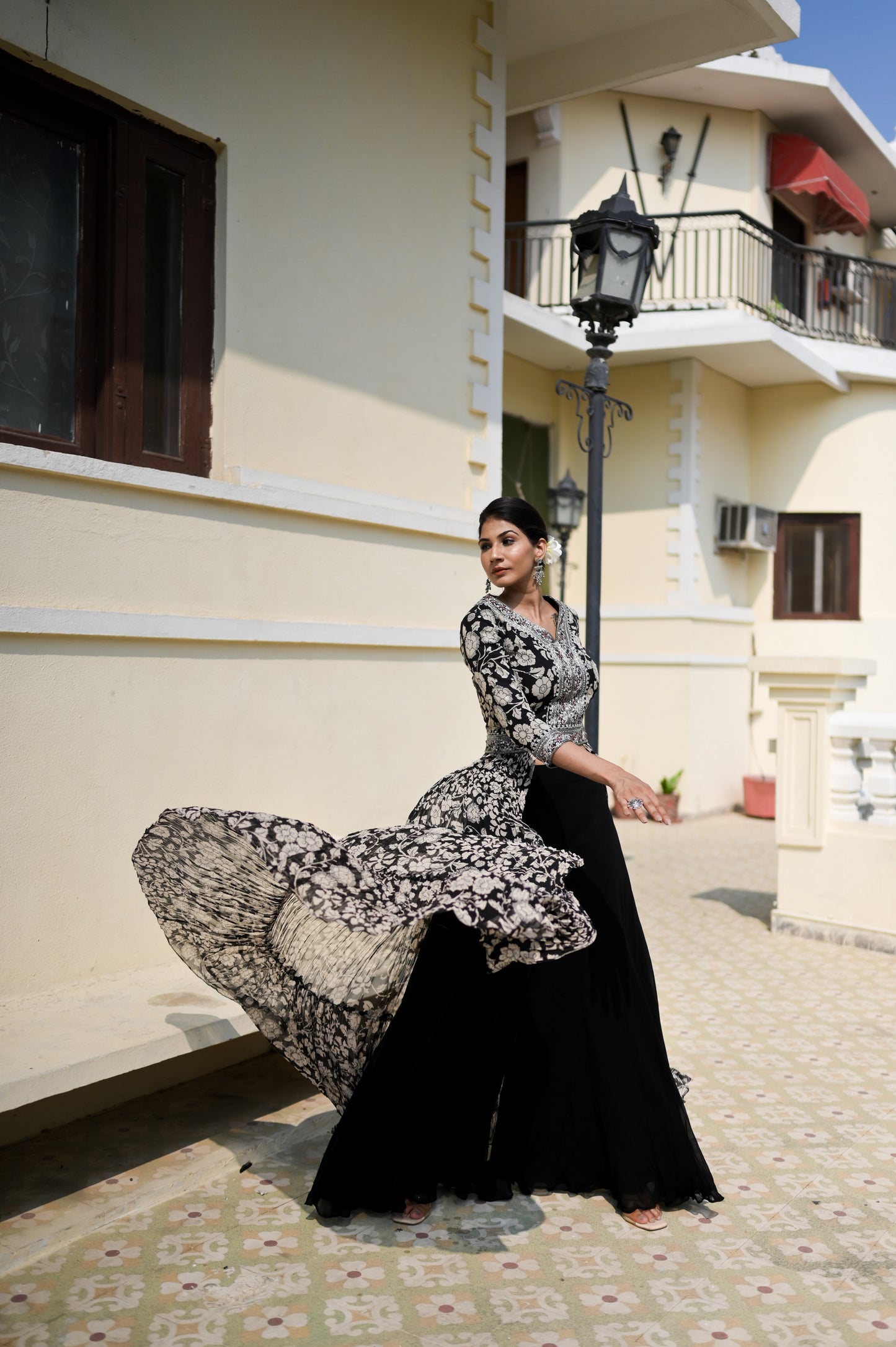 Black Arabic Floral Print Kurta With Palazzo