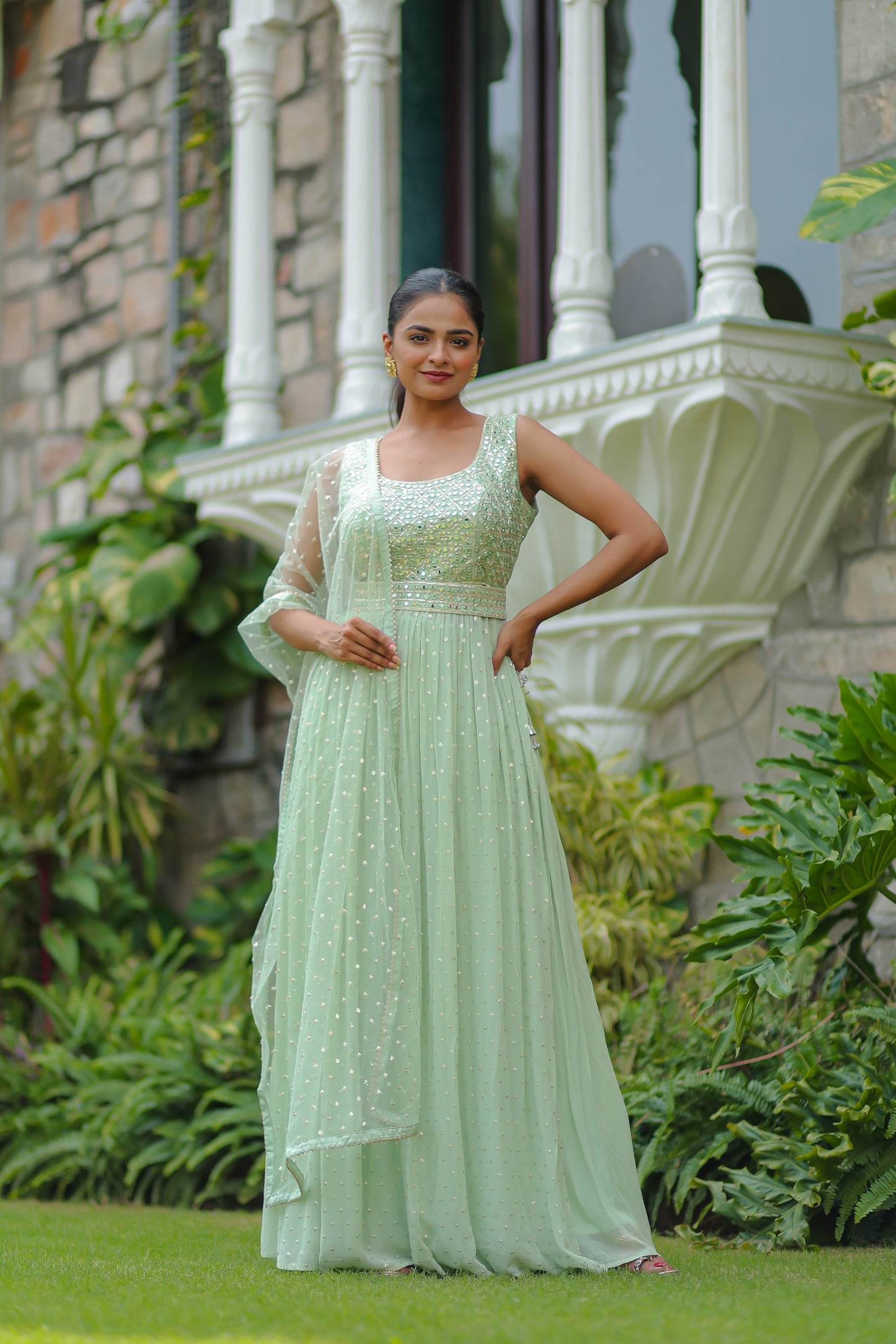Pastel Green Kurta With Side Slit Set Adorned With Embellishments