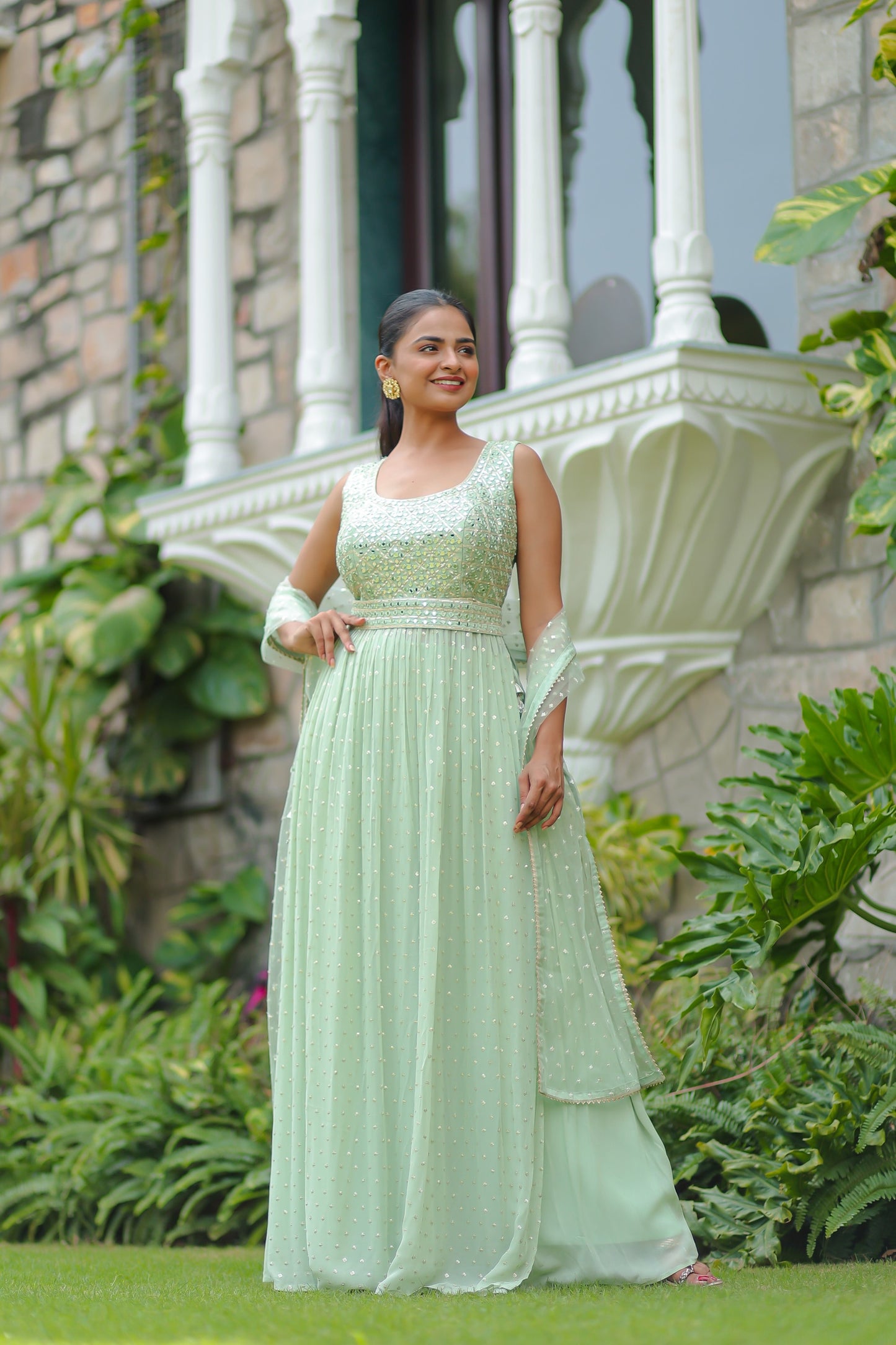 Pastel Green Kurta With Side Slit Set Adorned With Embellishments
